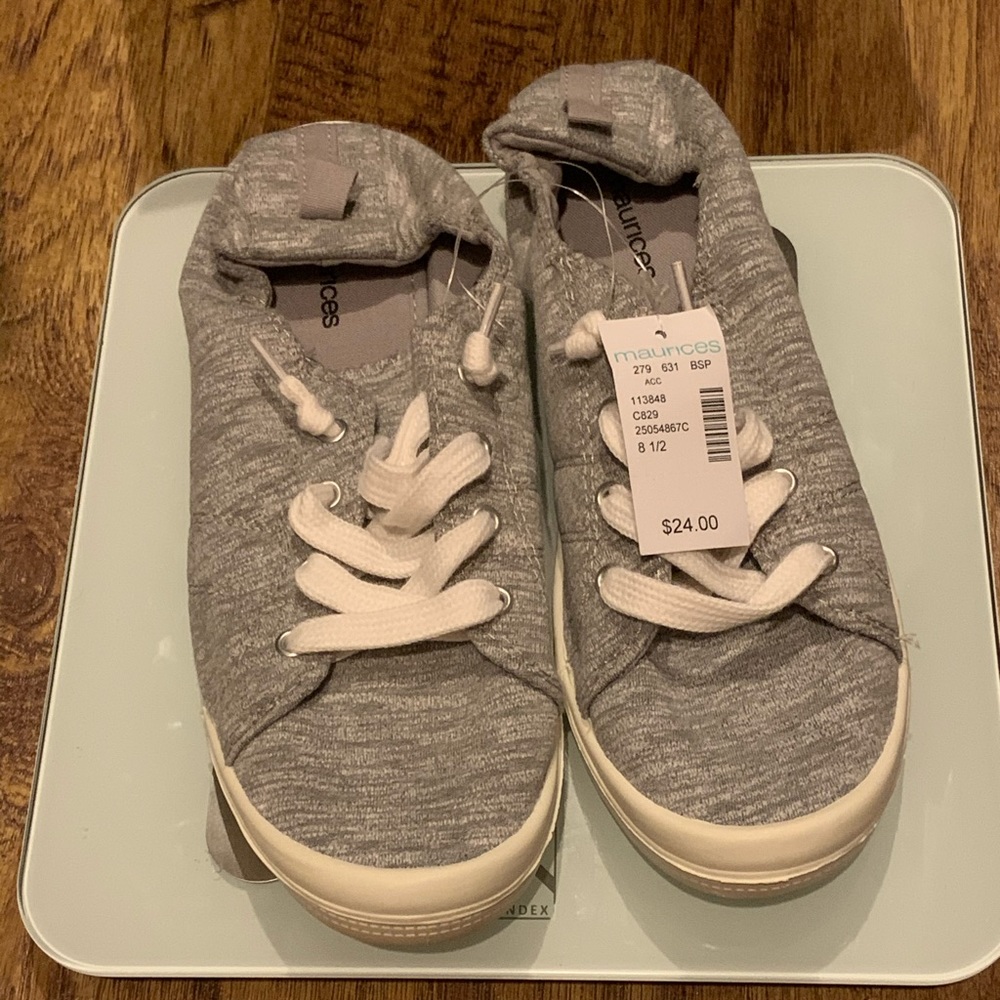 Maurices grey slip on bnwt sz 8.5